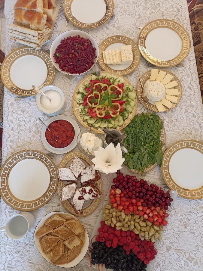 Nnn Guest House Goris Dış mekan fotoğraf