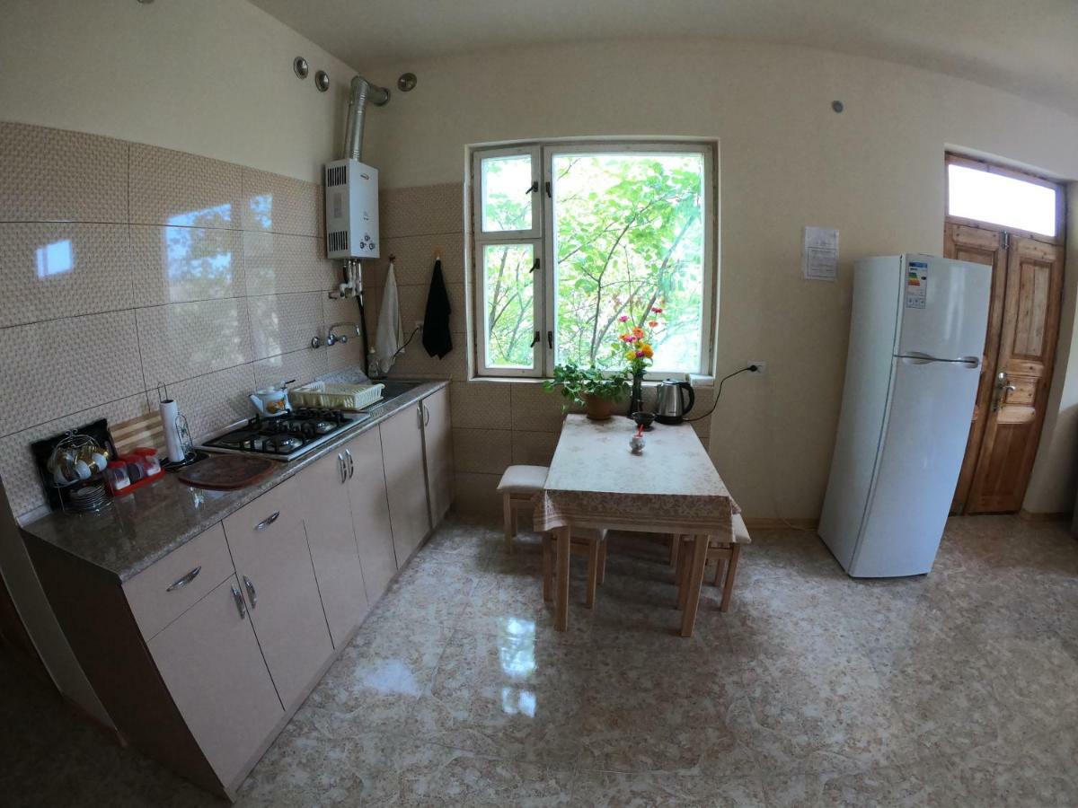 Nnn Guest House Goris Dış mekan fotoğraf