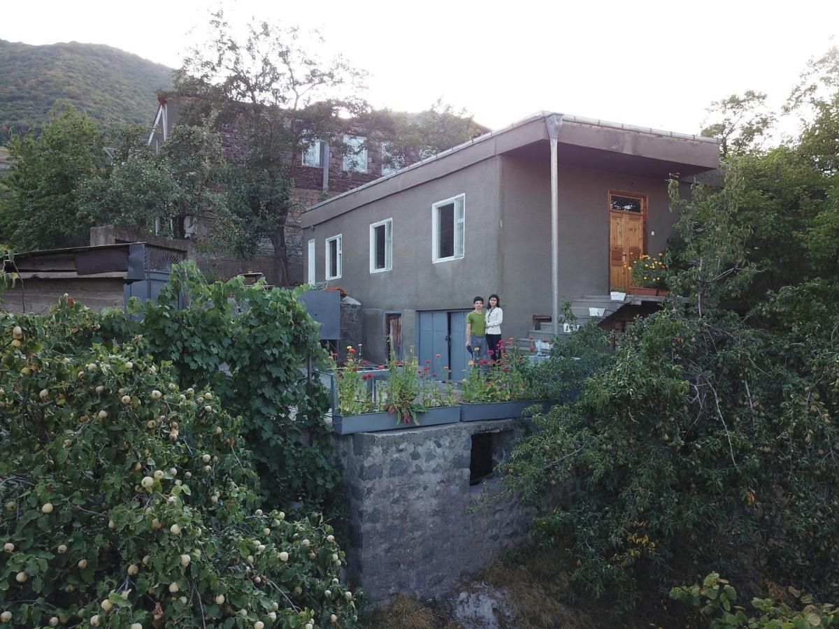 Nnn Guest House Goris Dış mekan fotoğraf